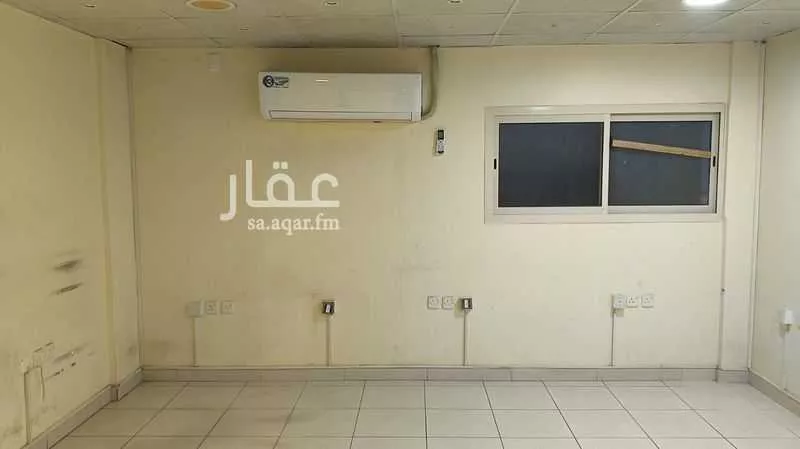 مكتب 500 م² في احد 1