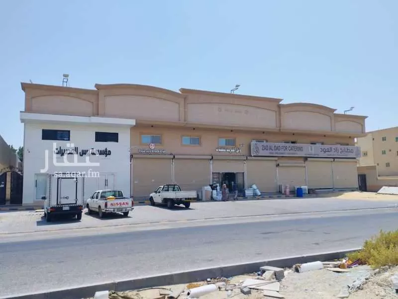 محل 2460 م² في الفرسان 1