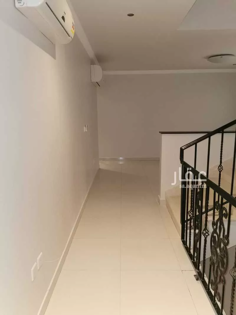 فيلا 5 غرف في الشعلة 4