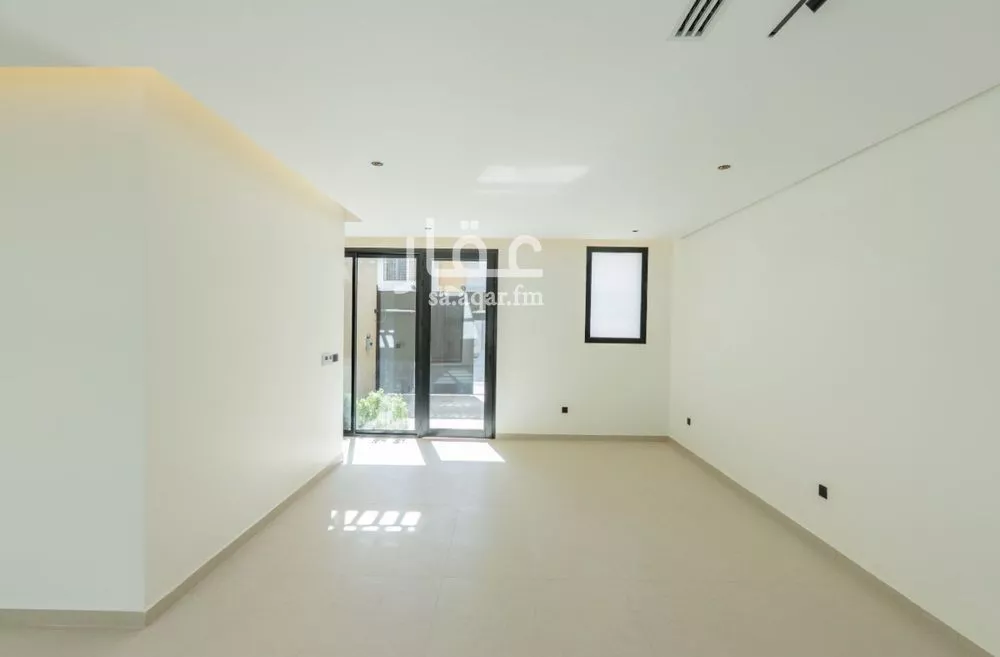 دور 4 غرف في العارض 5