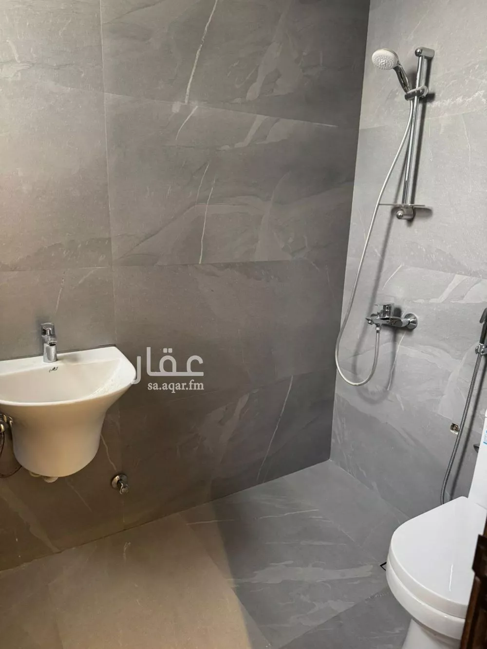 فيلا 4 غرف في النرجس 4