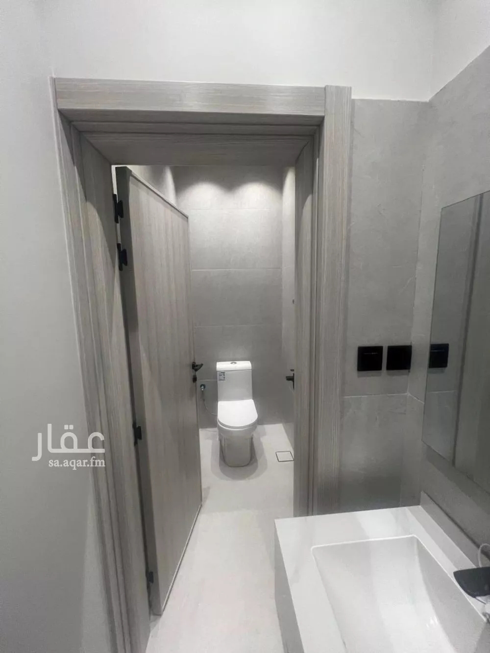 3 bedroom apartment in Al Malqa 4