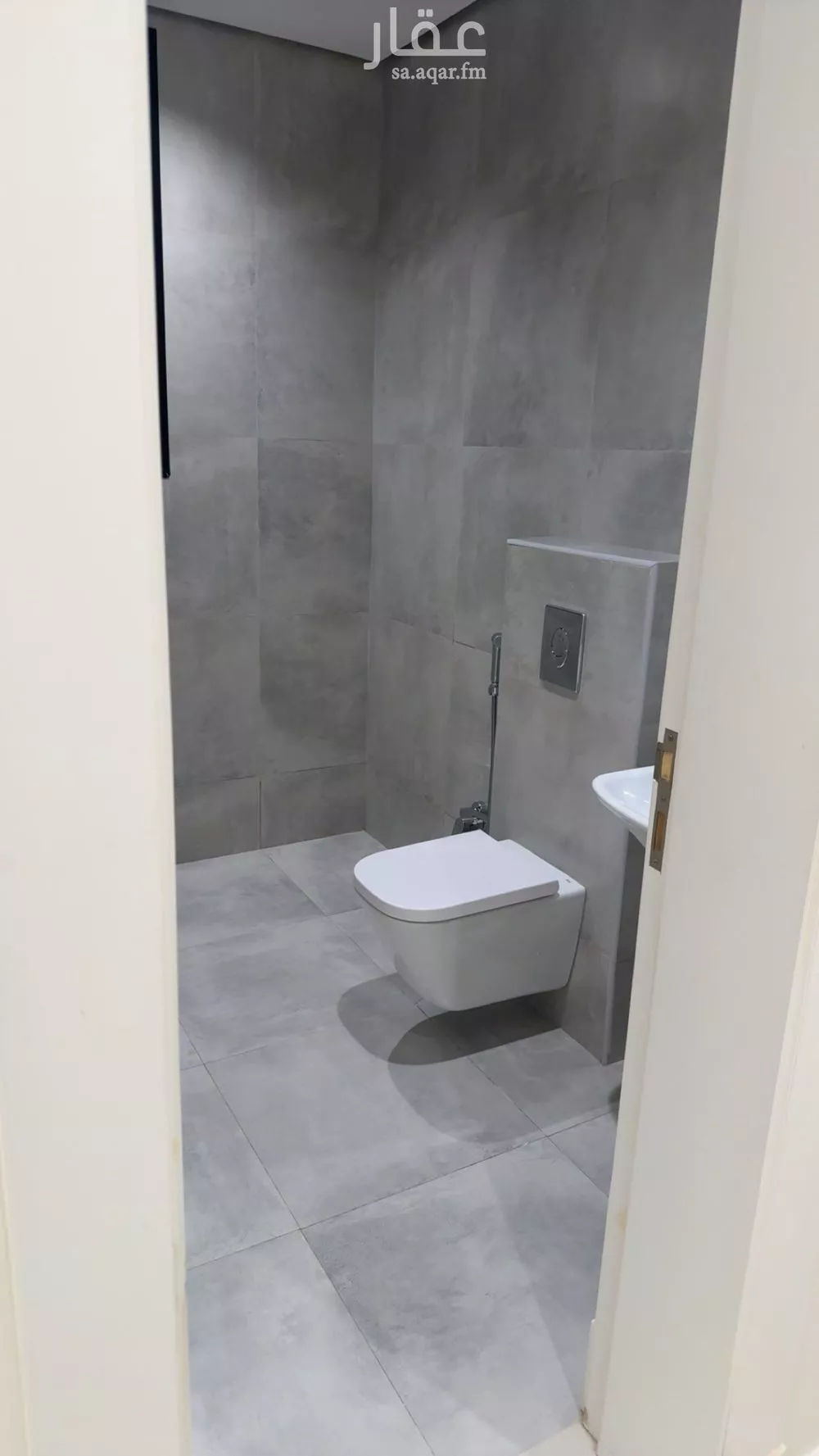 شقة 3 غرف في الملقا 2