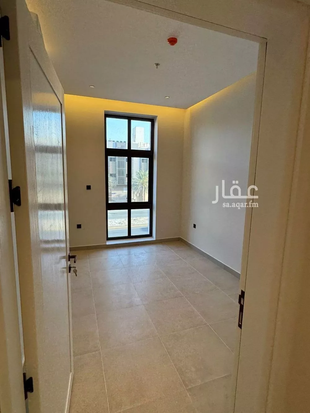 شقة 3 غرف في الملقا 3