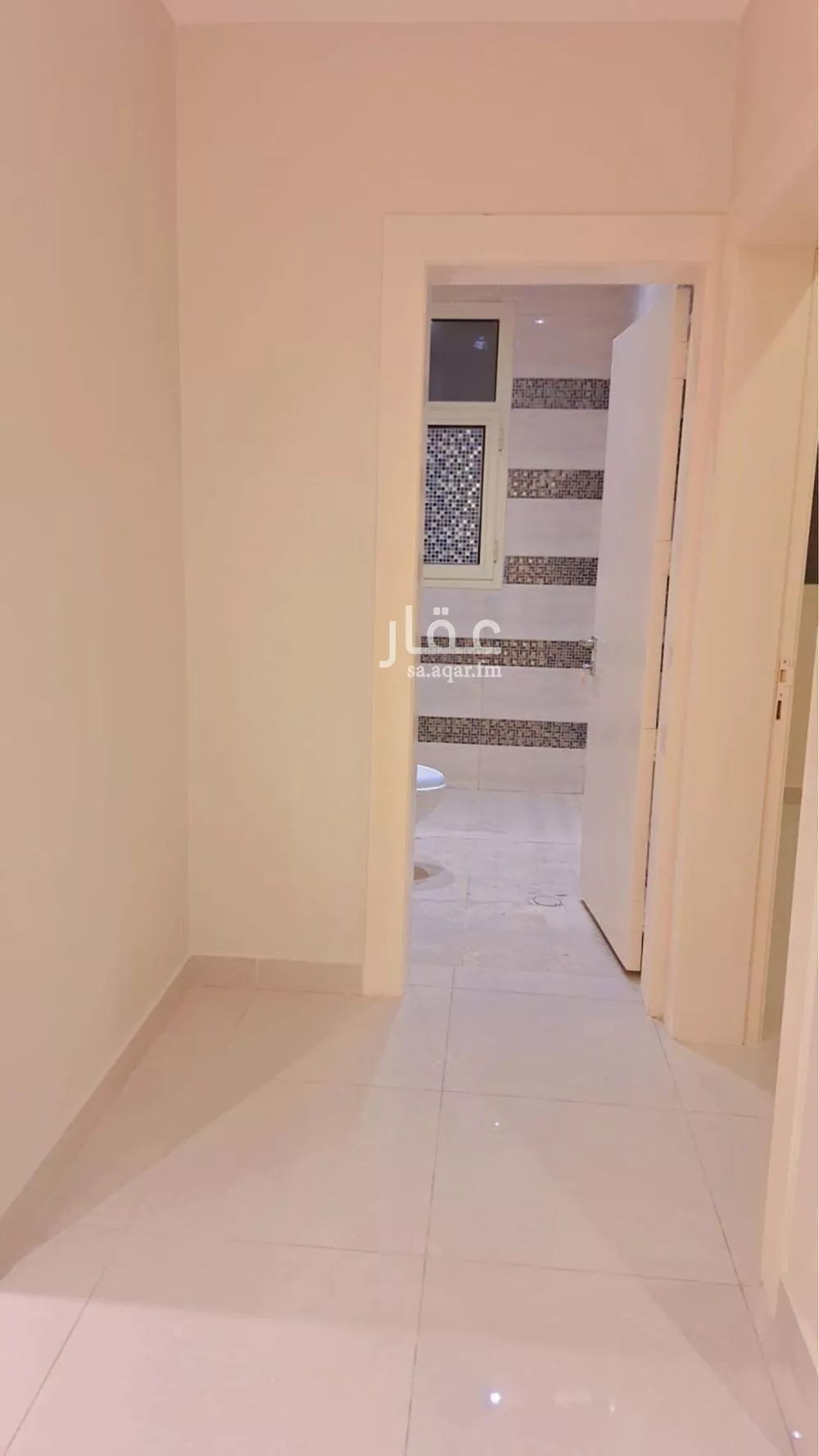 شقة 3 غرف في الملقا 4