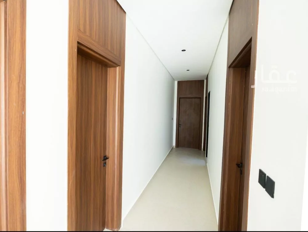 دور 4 غرف في العارض 5