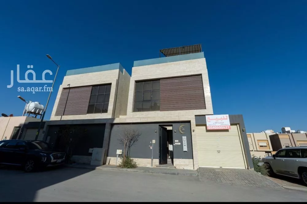 5 bedroom villa in Al Malqa 1