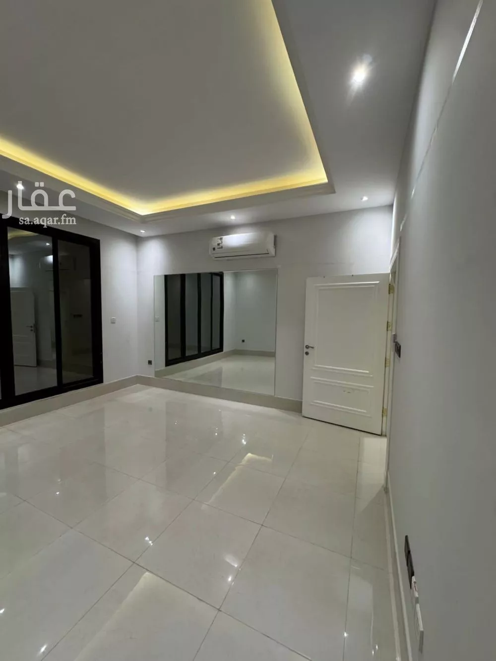 3 bedroom apartment in Al Qairawan 4