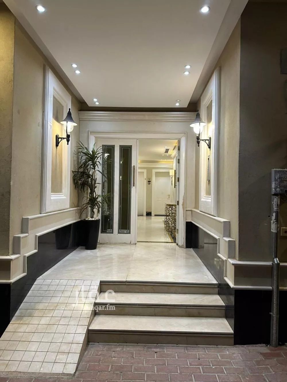 شقة 3 غرف في الملقا 4