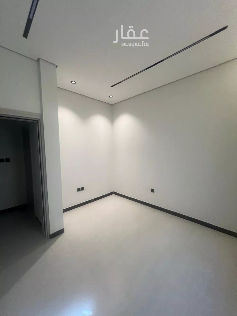 شقة 3 غرف في الملقا 3