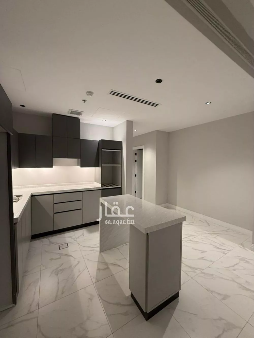 شقة 3 غرف في الملقا 1