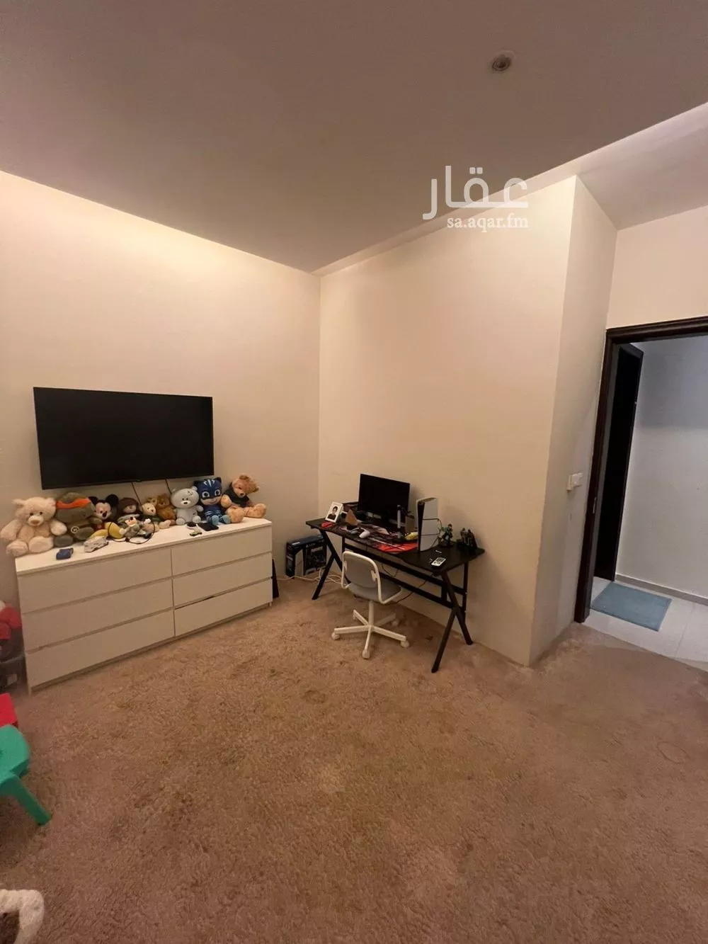 فيلا 5 غرف في العارض 4