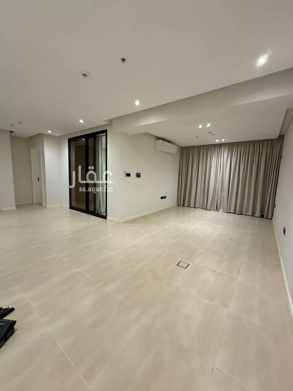 شقة 3 غرف في الملقا 5