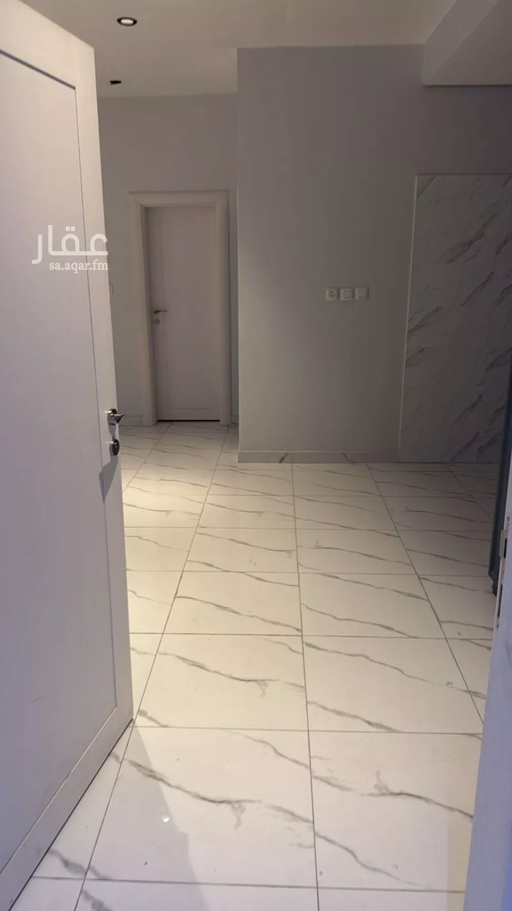 عمارة 625 م² في الملقا 5