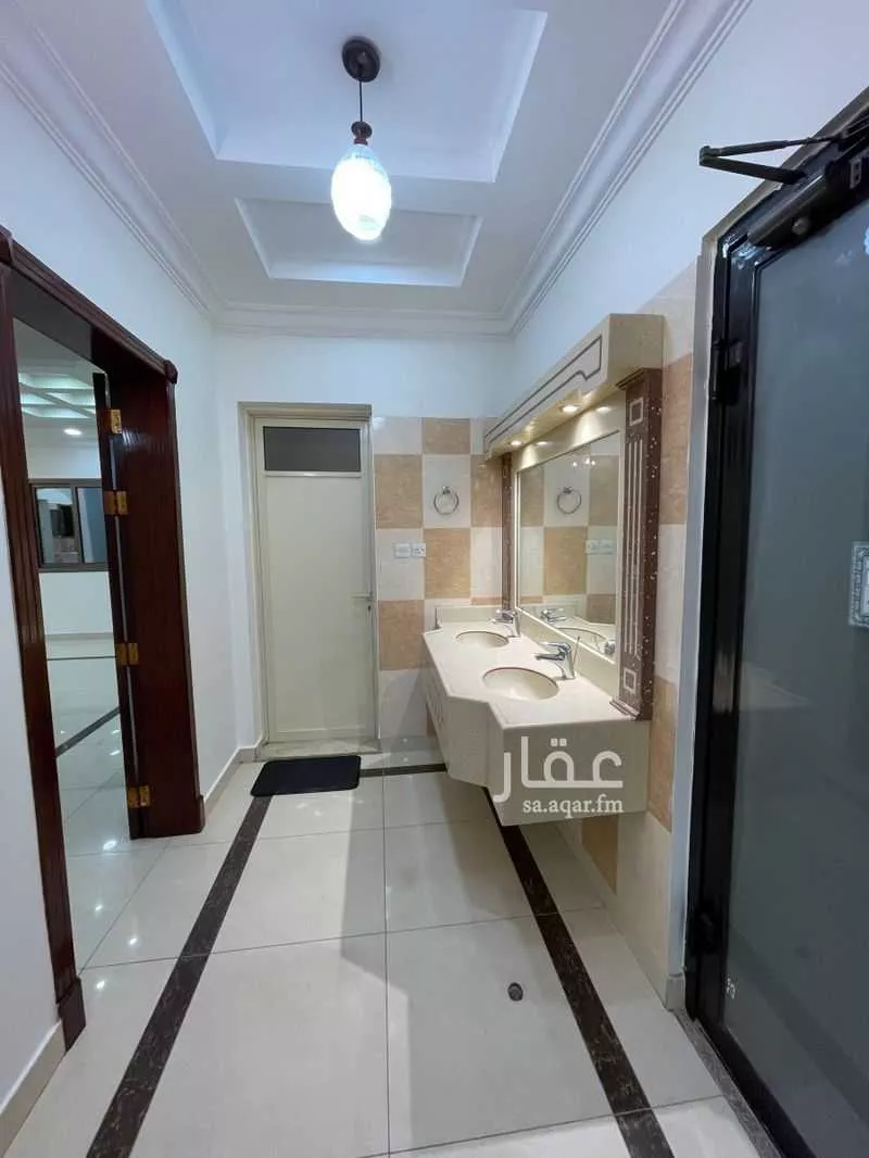 8 bedroom villa in Ash Shulah, Eastern Province 16
