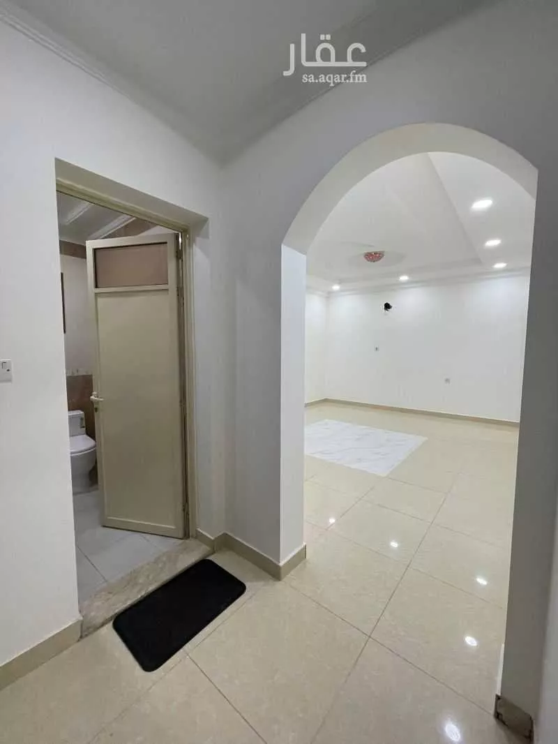 8 bedroom villa in Ash Shulah, Eastern Province 10