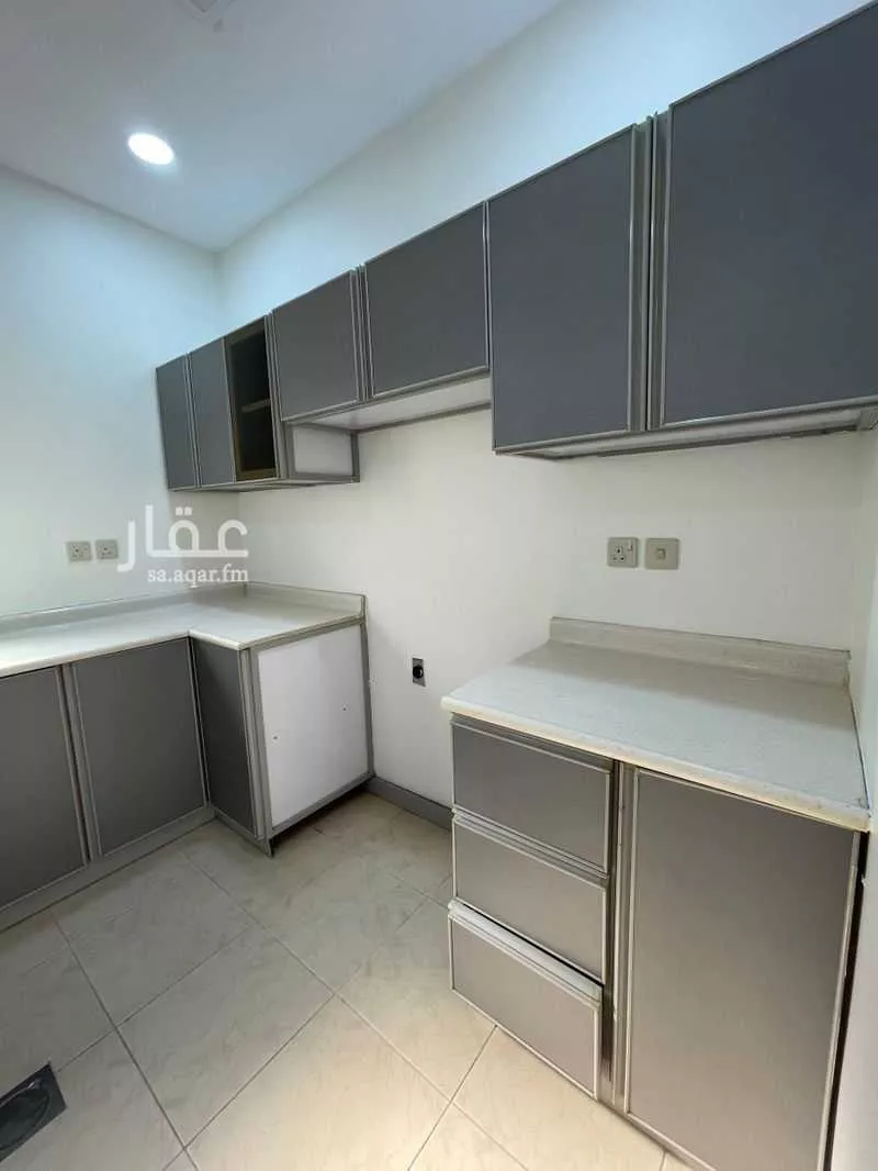 3 bedroom apartment in Hajar, Eastern Province 6