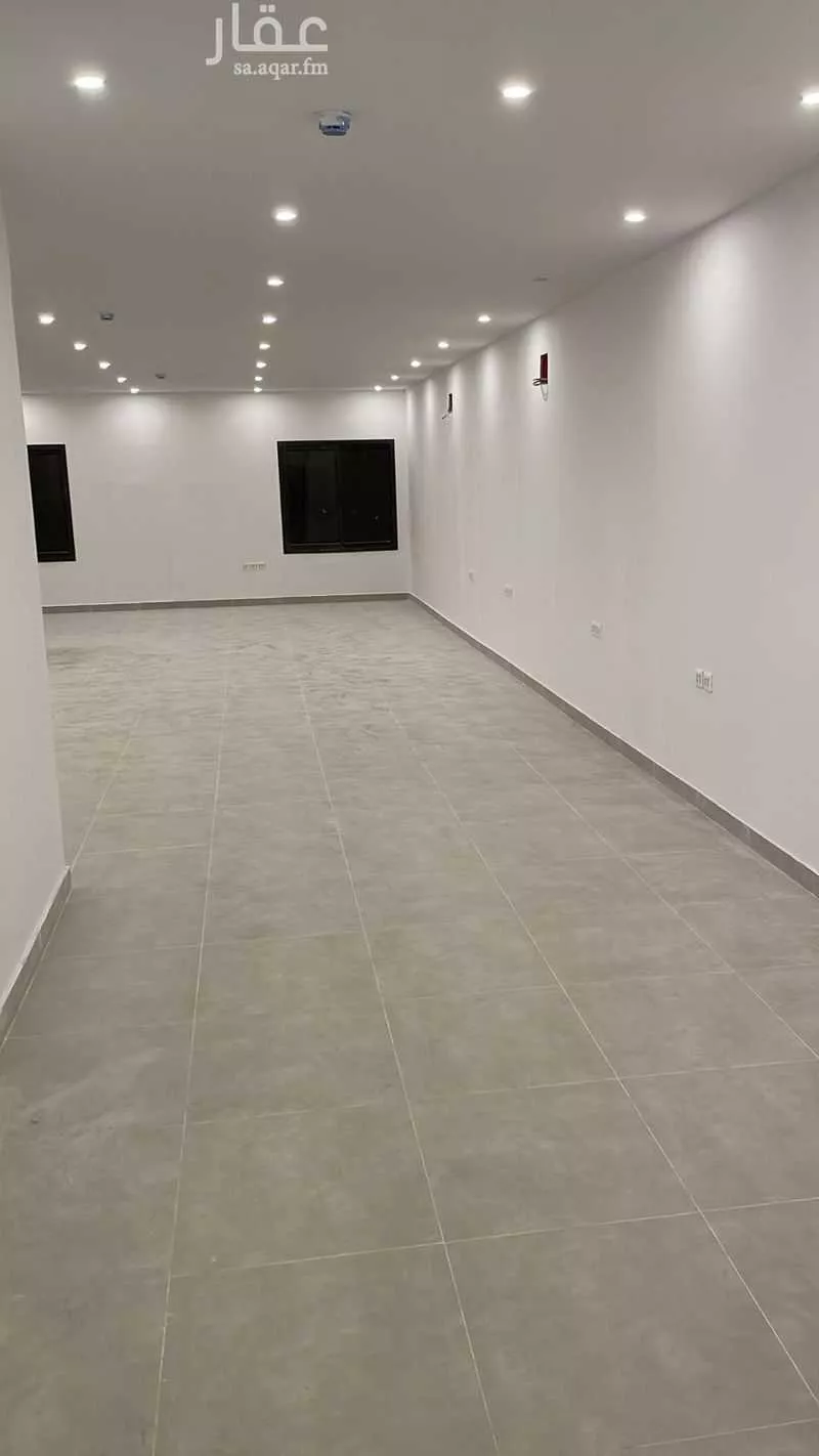 مكتب 1060 م² في العليا 2