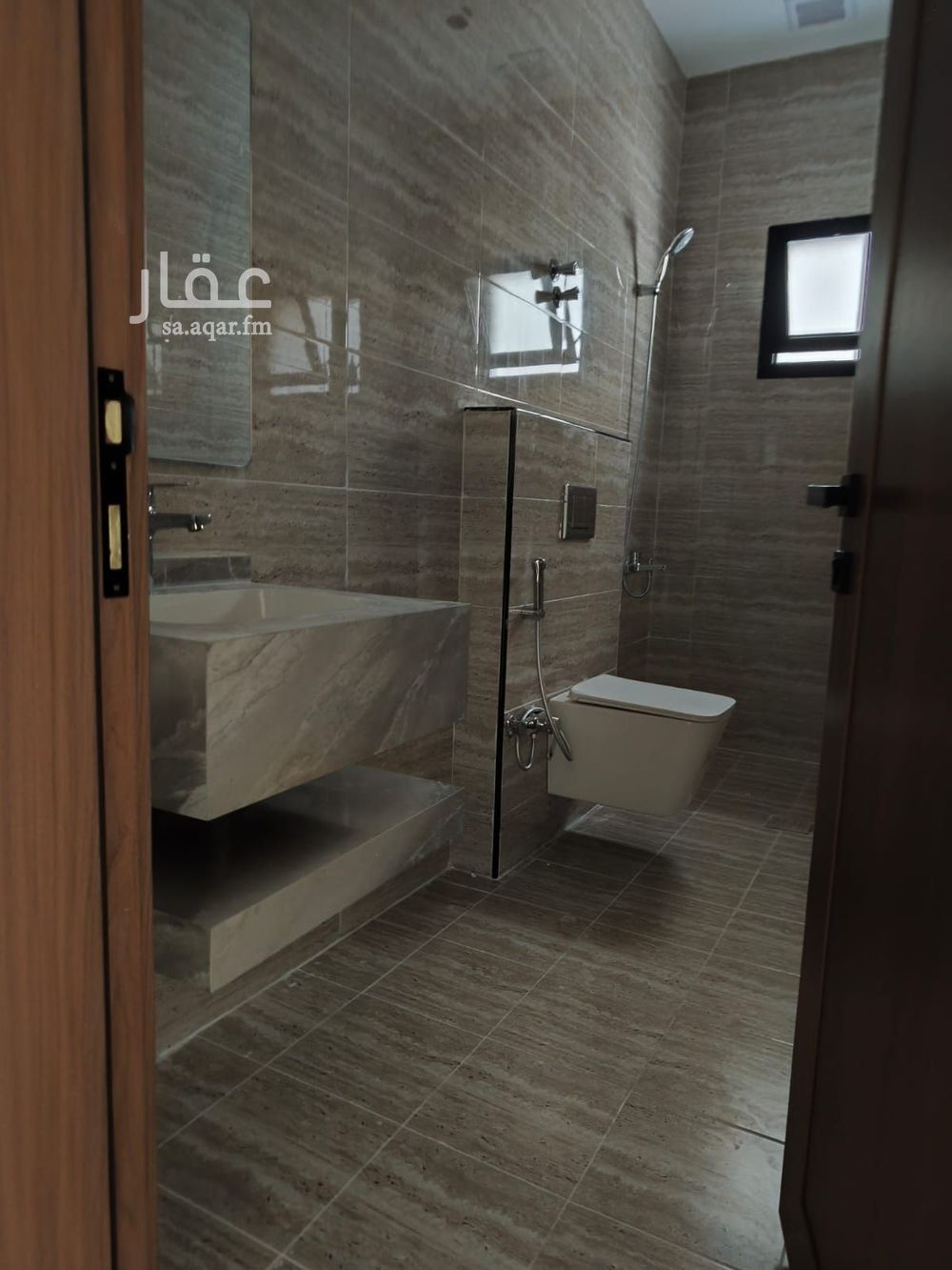 6 bedroom villa in Al Buhairah, Eastern Province 10