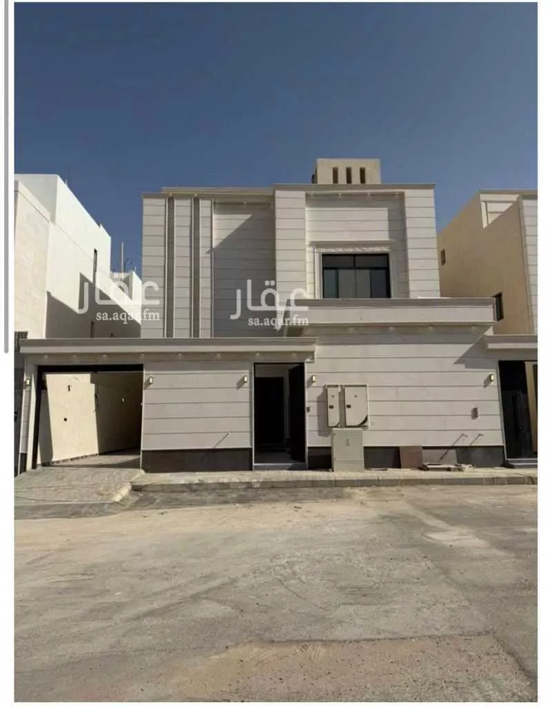 دور 5 غرف في الشرق