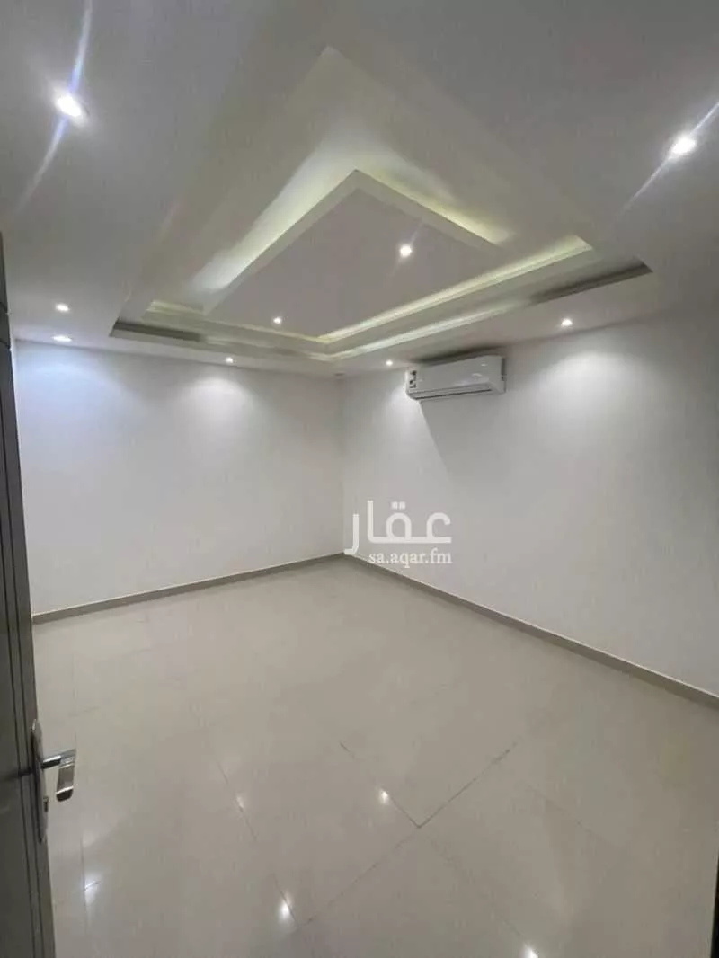 3 bedroom floor in Al Aridh 1
