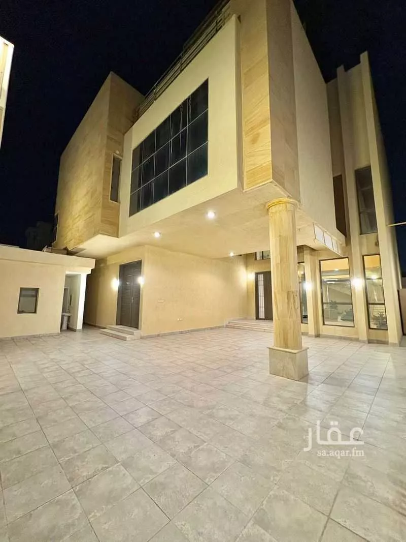 فيلا 9 غرف في العارض 3