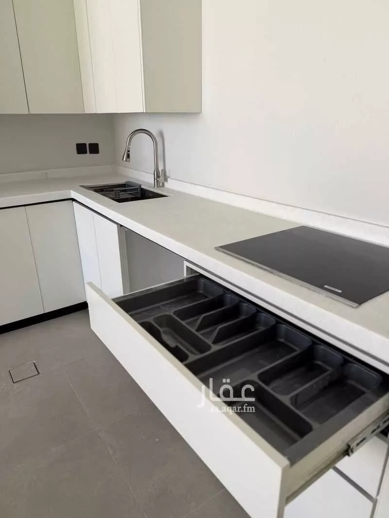 شقة 3 غرف في الرمال 4