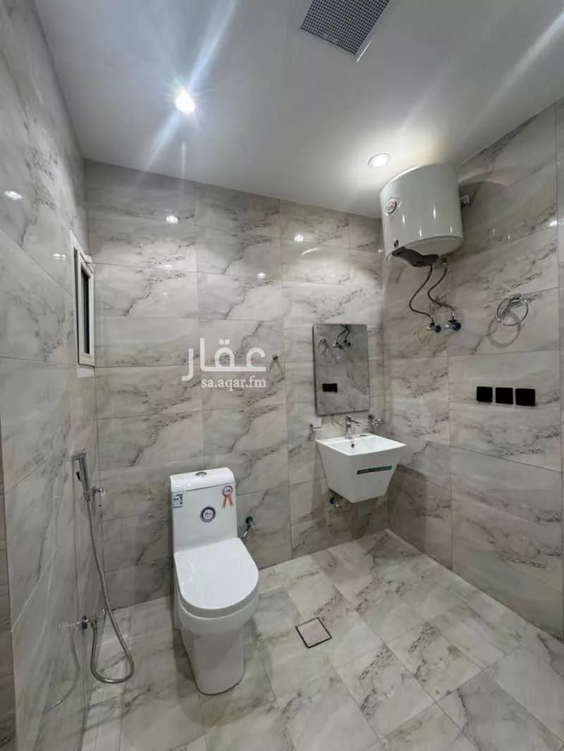 9 bedroom villa in Al Izdihar, Riyadh 6