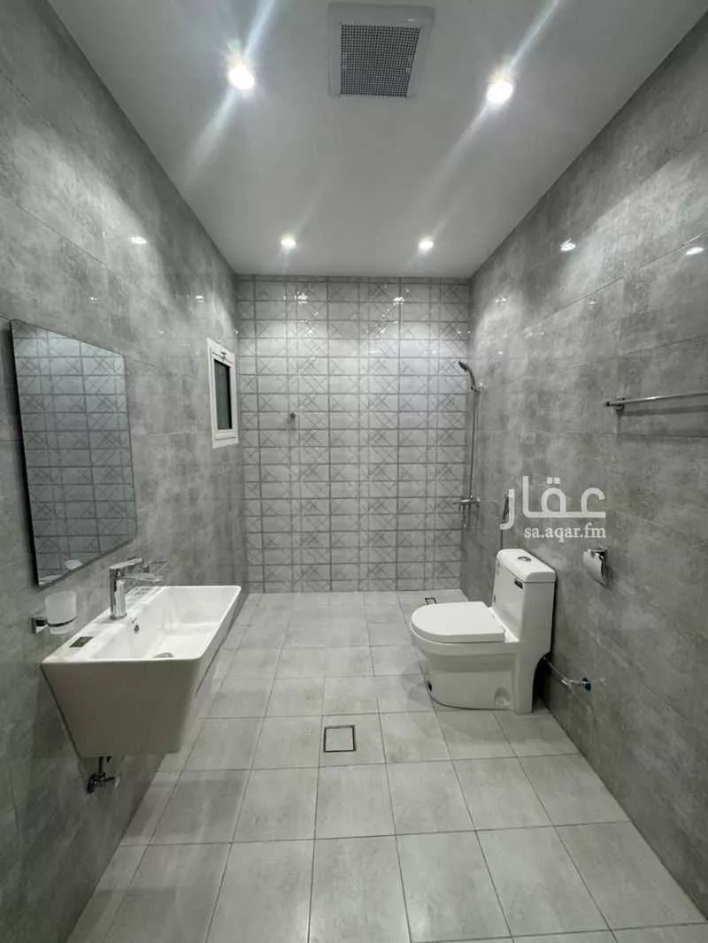 9 bedroom villa in Al Izdihar, Riyadh 5