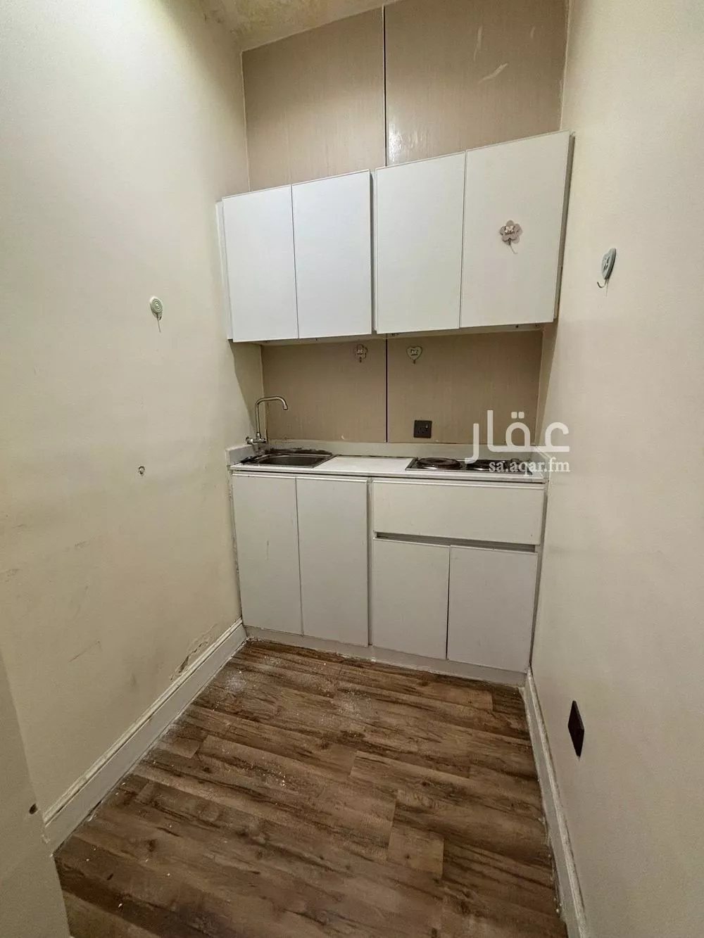 شقة 2 غرف في العزيزية 3