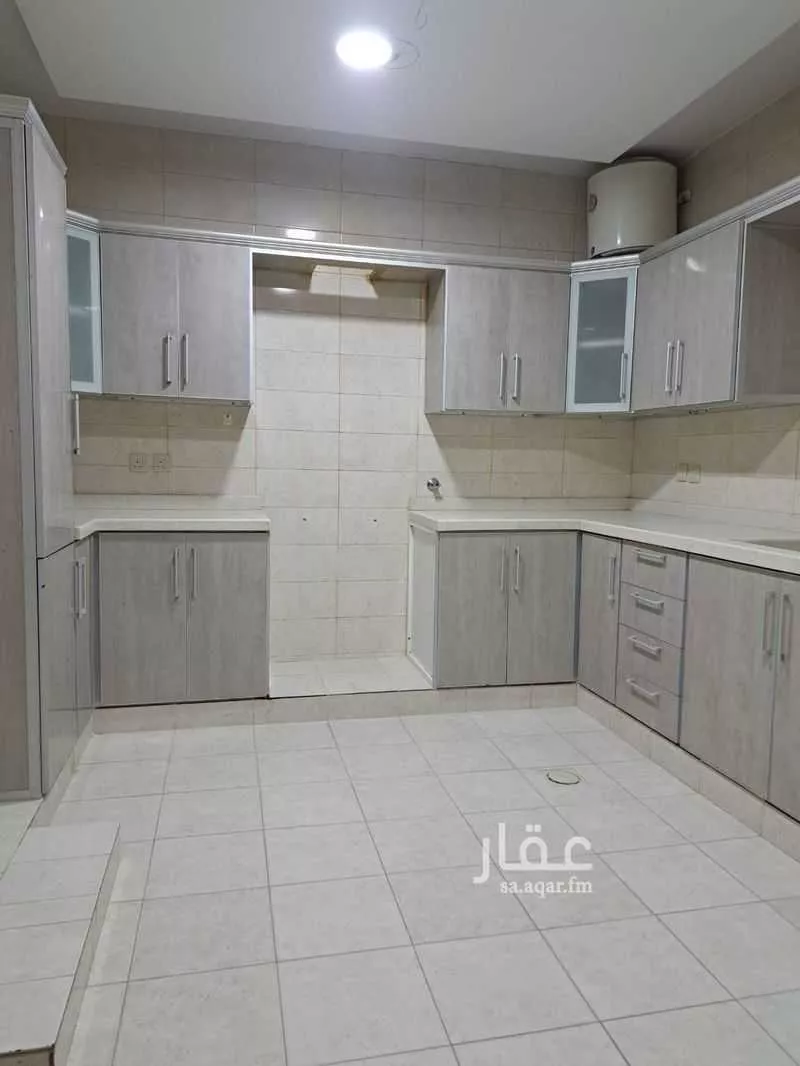 شقة 5 غرف في هجر 3