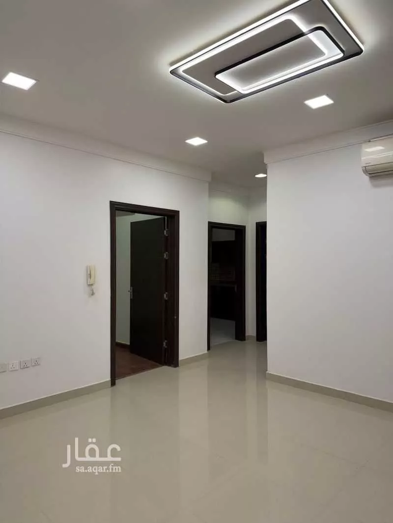 شقة 3 غرف في العقيق 4