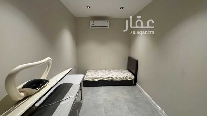 4 bedroom villa in Khuzam, Riyadh 14