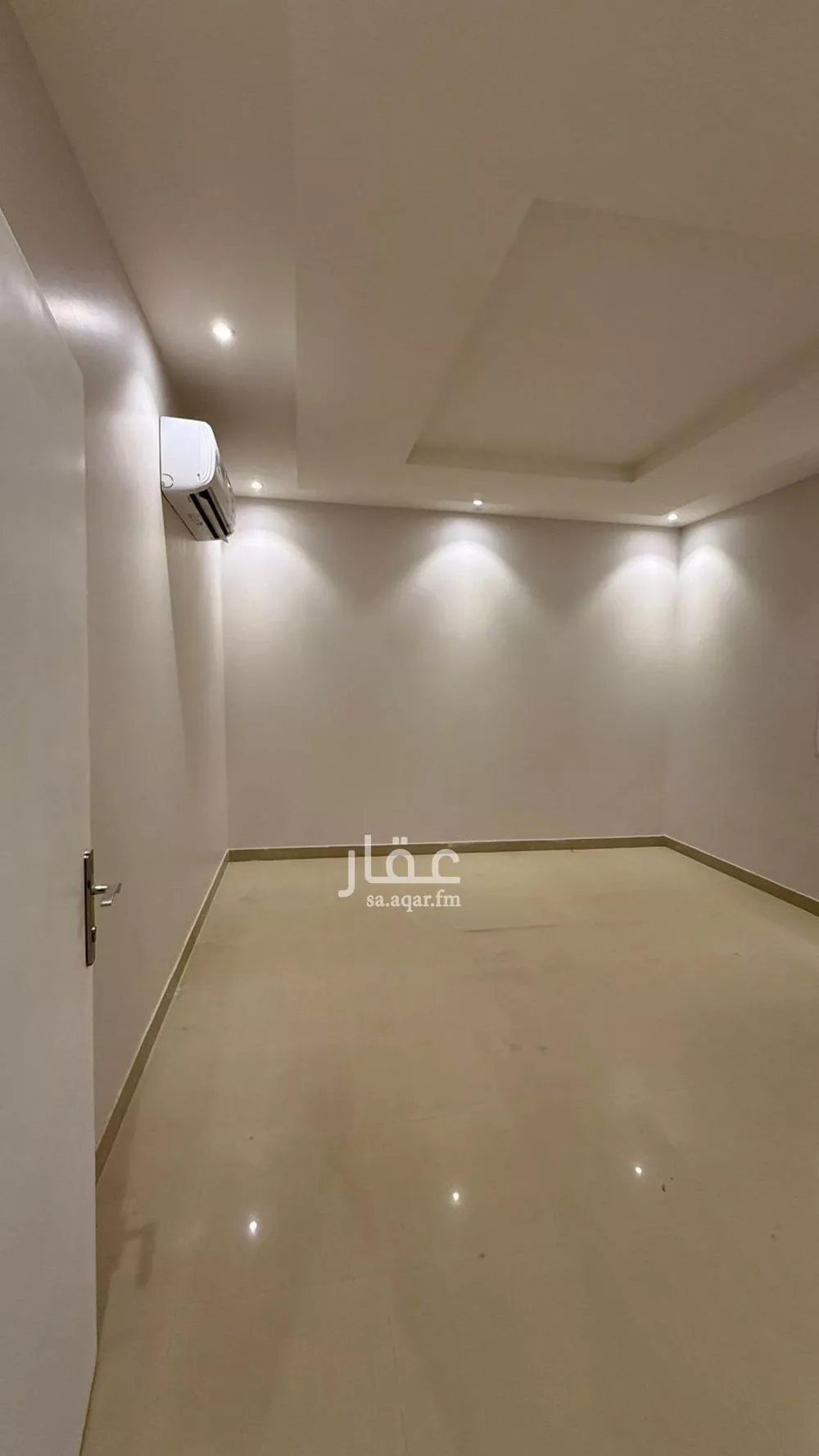 3 bedroom floor in Al Yasmin 2