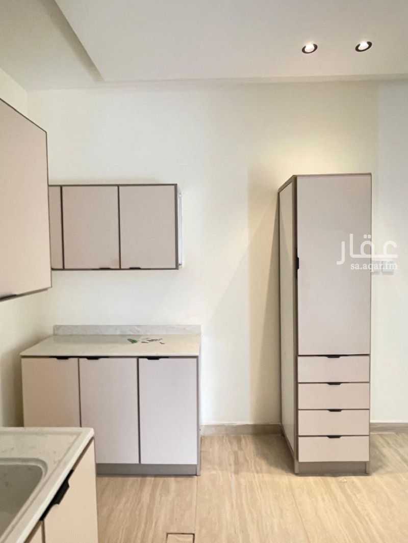 4 bedroom apartment in Dirab, Riyadh 8