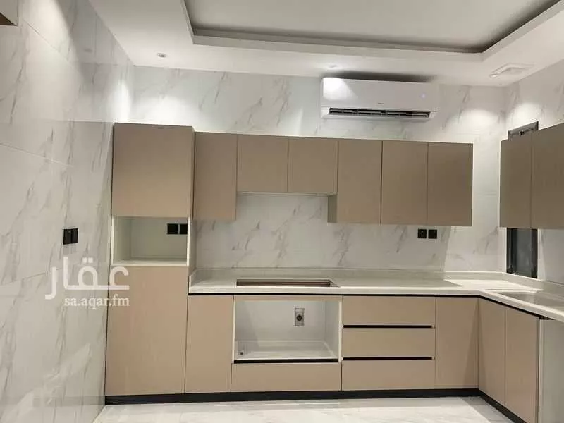 شقة 5 غرف في الحمرا 4