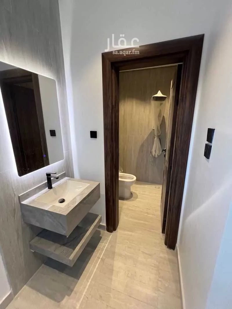 شقة 5 غرف في بدر 4