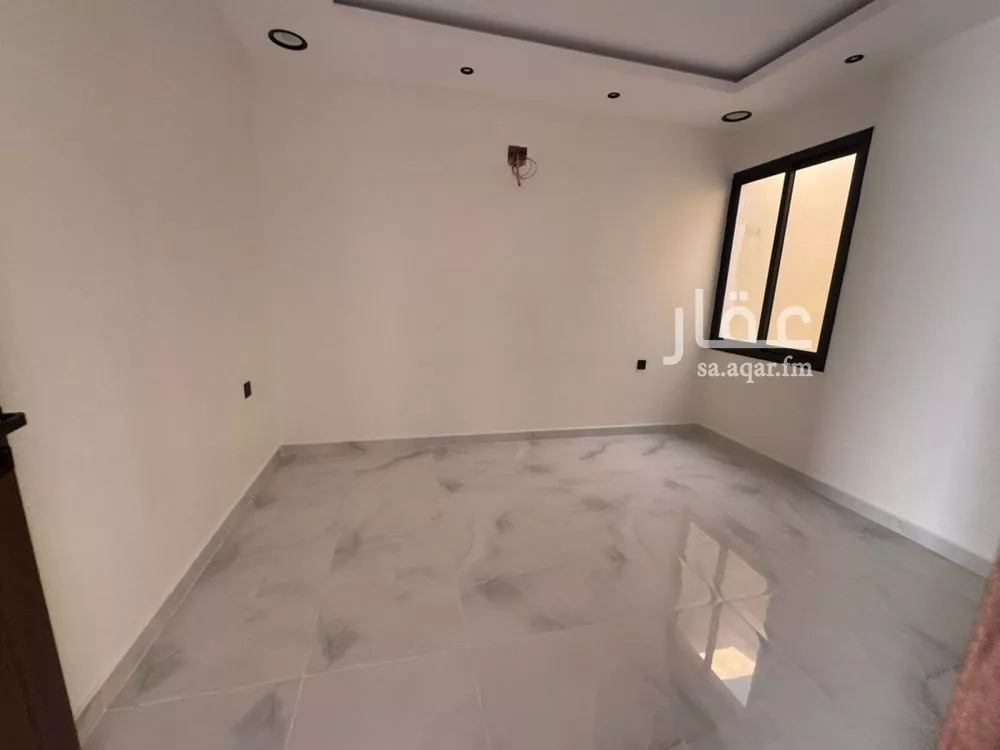 6 bedroom villa in Dhahrat Laban 4