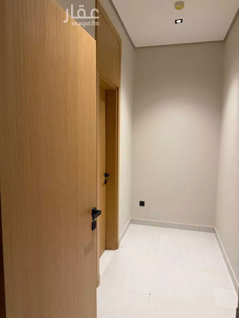 شقة 4 غرف في الحمرا 3