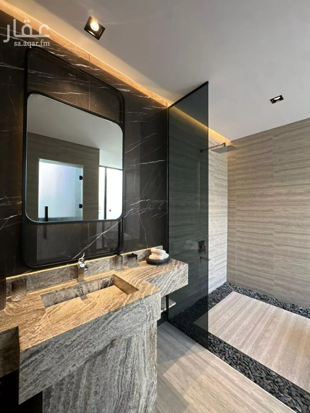 5 bedroom villa in Al Narjis 2