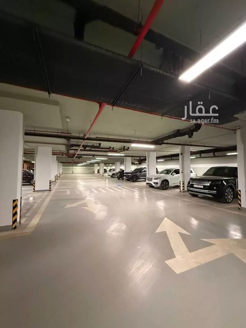 4 bedroom apartment in Al Rabwa, Riyadh 5