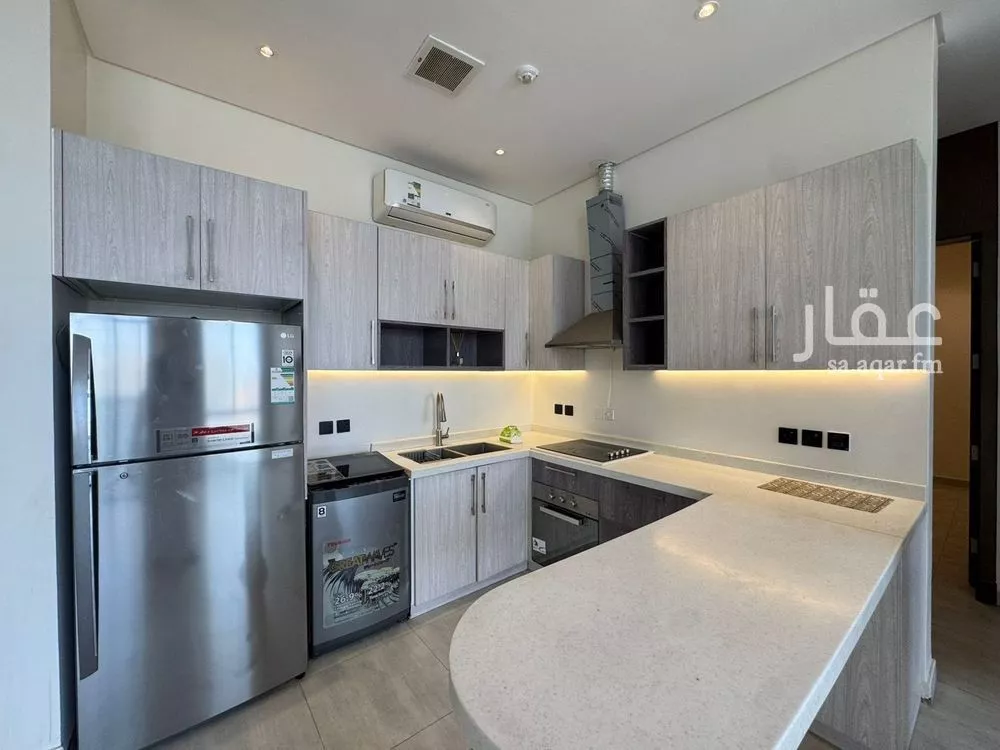 شقة 3 غرف في الشهداء 4