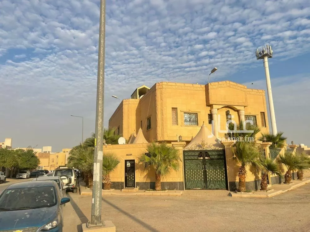 فيلا 7 غرف في عرقة 2