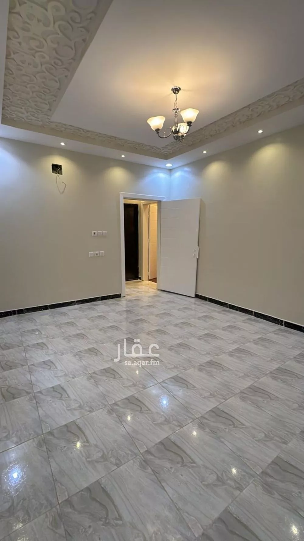 3 bedroom floor in Al Munsiyah 5