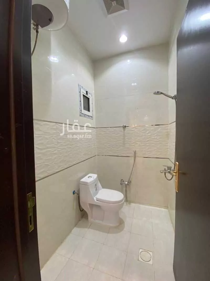 فيلا 8 غرف في طويق 2