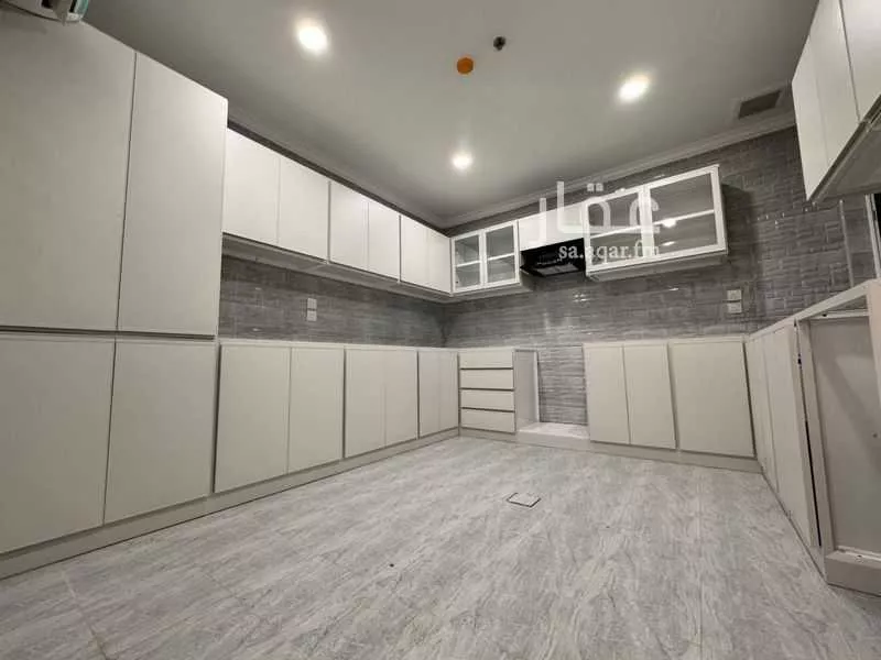 4 bedroom apartment in Al Hamra 2