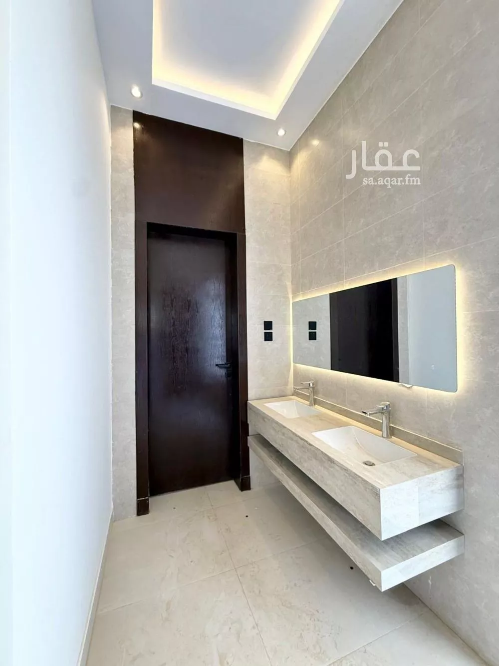 فيلا 4 غرف في الجنادرية 5