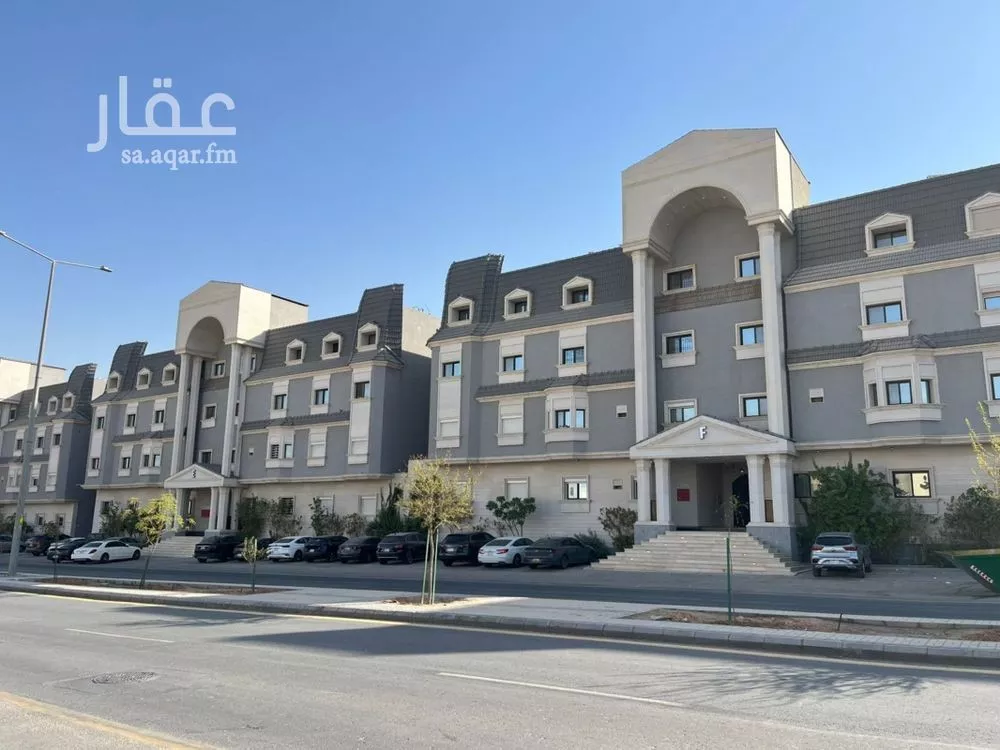 4 bedroom apartment in Al Yasmin, Riyadh 7