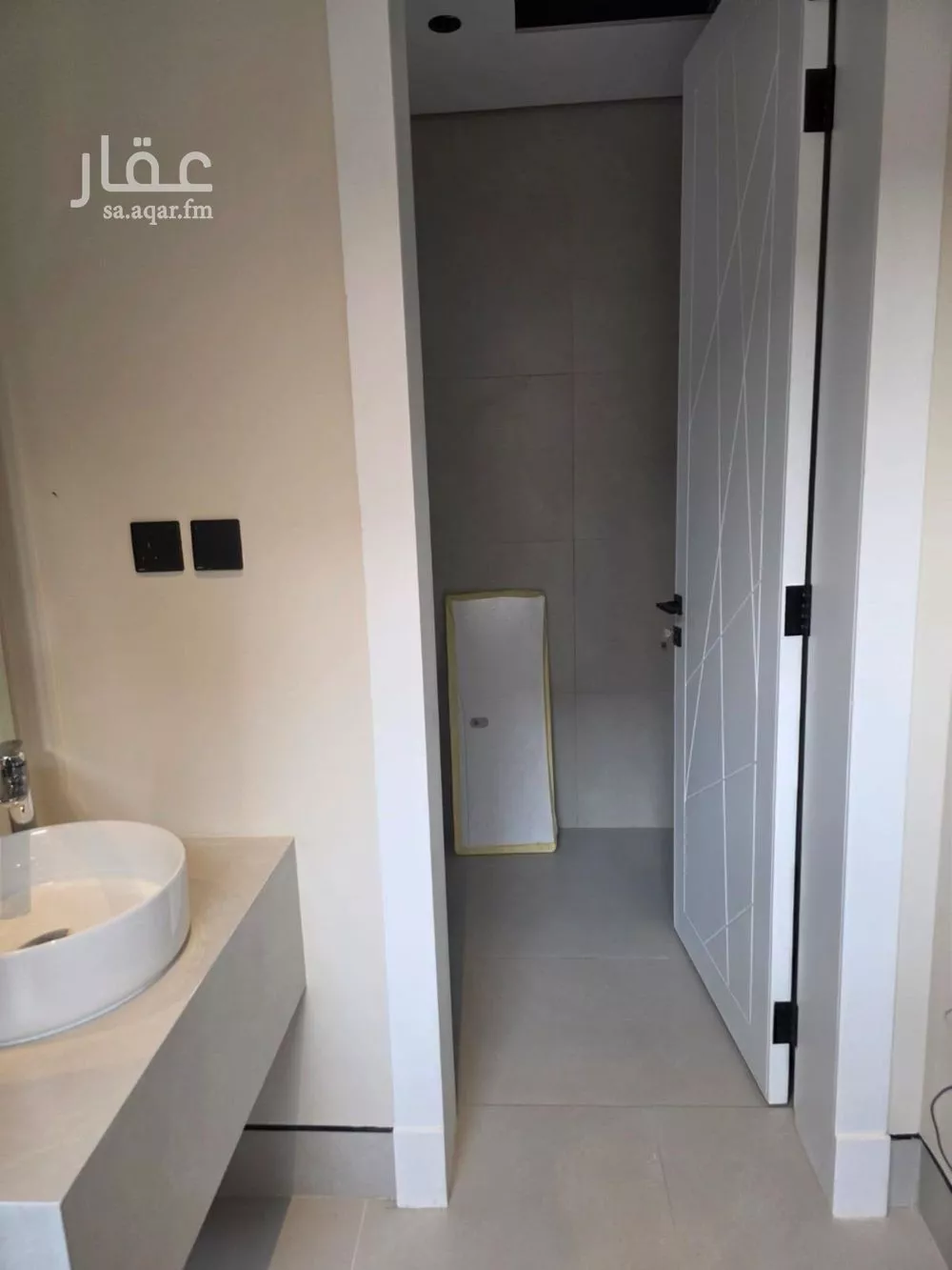 3 bedroom floor in King Fahd 5