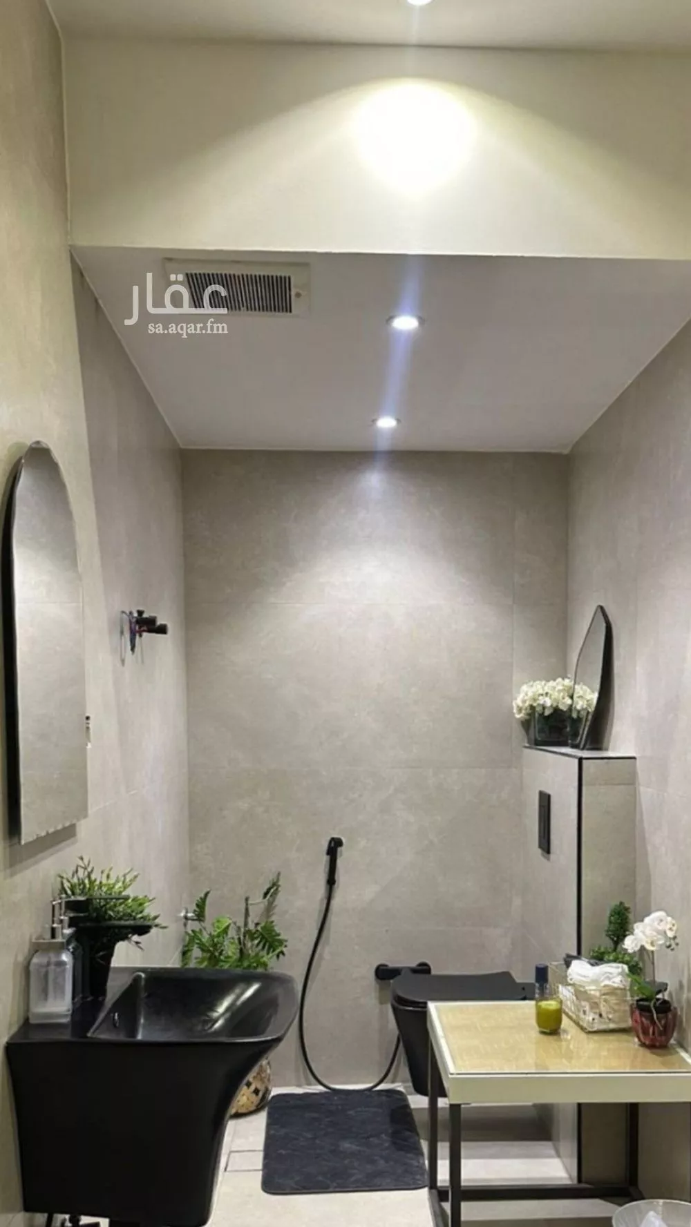4 bedroom villa in Al Malqa, Riyadh 6